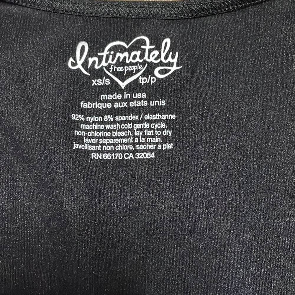 Free People Intimately Seamless Plunging V-Neck Ling Sleeve Top Black XS/S NEW - Picture 5 of 5